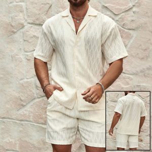 Ensemble pour hommes, mode d’été, couleur unie, ample, décontracté, deux pièces, chemise à revers, short, plage, vacances, tenues polyvalentes.